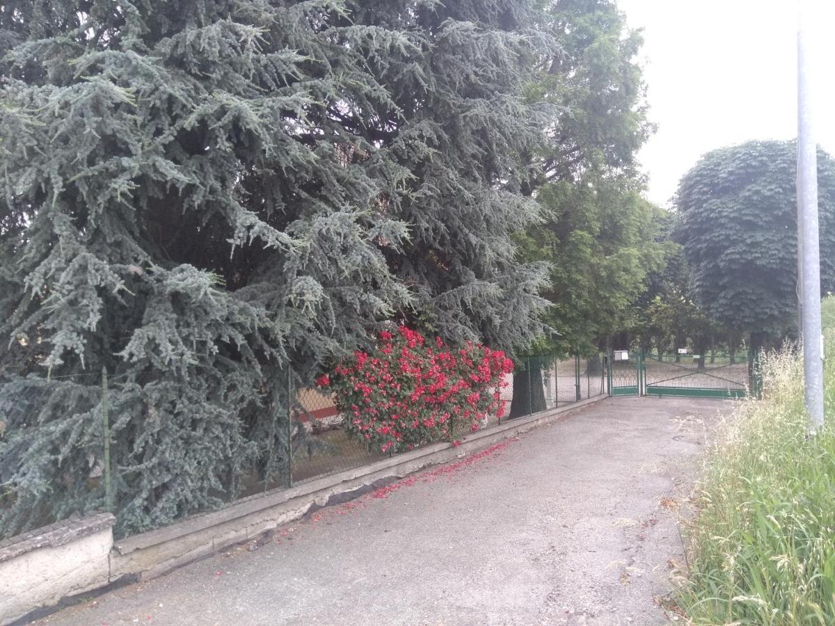 Villa Lilli 2 Ferrara Esterno foto