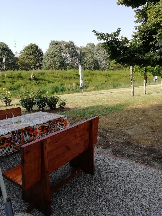 Villa Lilli 2 Ferrara Esterno foto